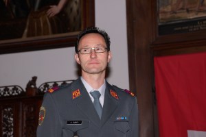 A côté des expériences professionnelles, celle acquise à l'armée n'est pas négligeable.